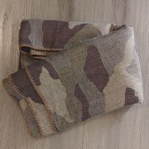Pancho scarf l beautiful material l brand: just cozy new with tag l camo l fall